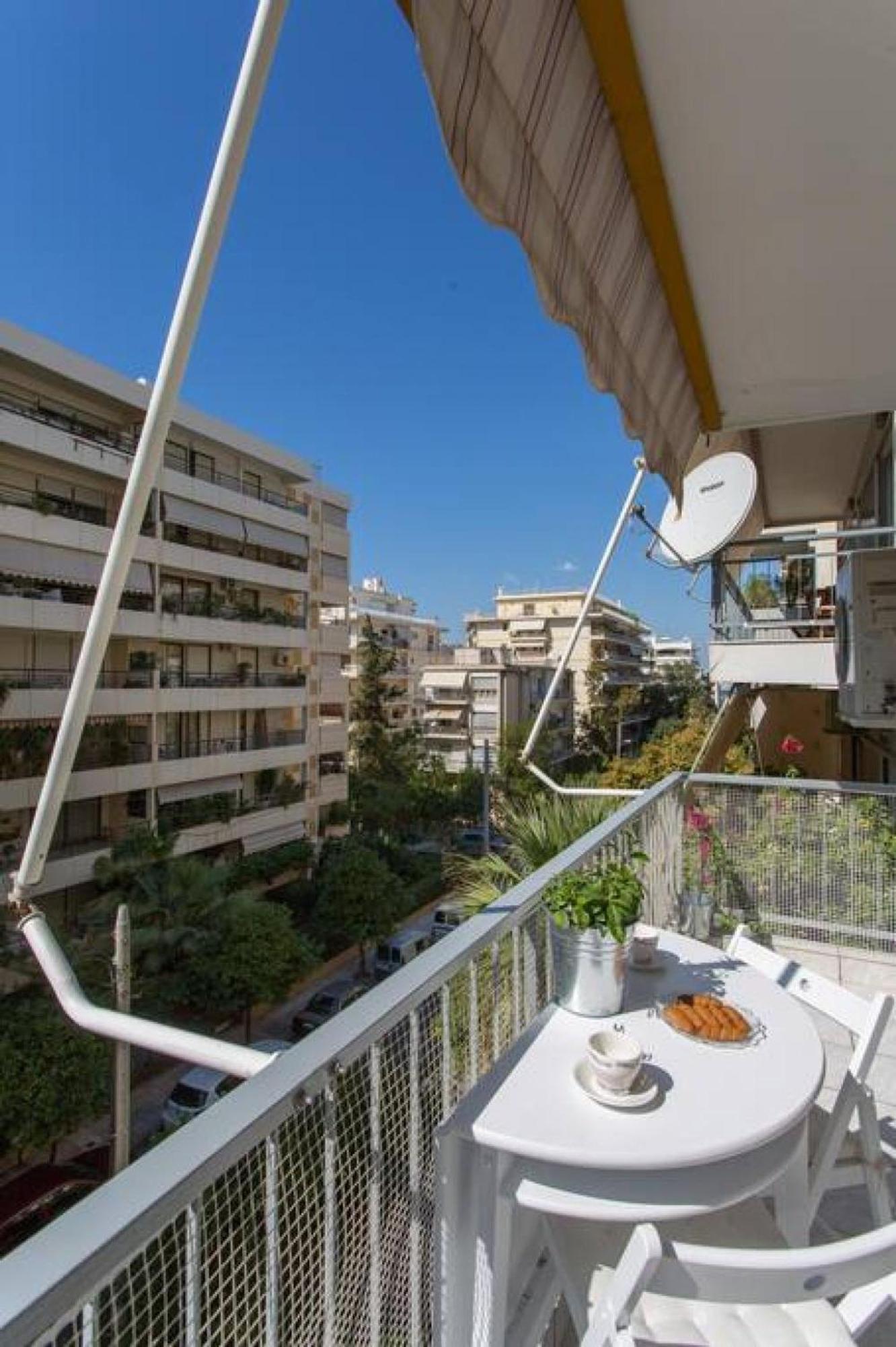 One Block From The Sea Family House At Floisvos Athens
