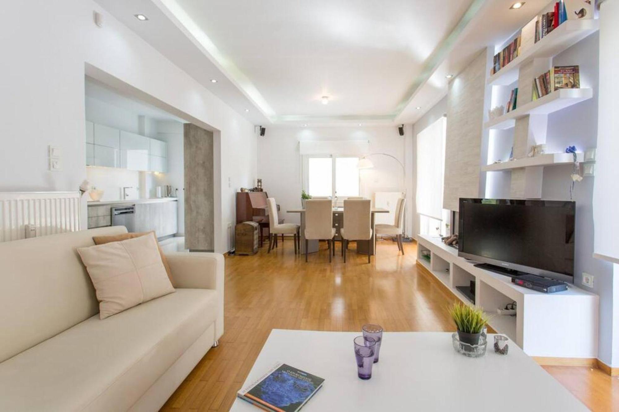 Apartment One Block From The Sea Family House At Floisvos *