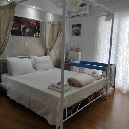 Ferienwohnung One Block From The Sea Family House At Floisvos Athen Exterior foto