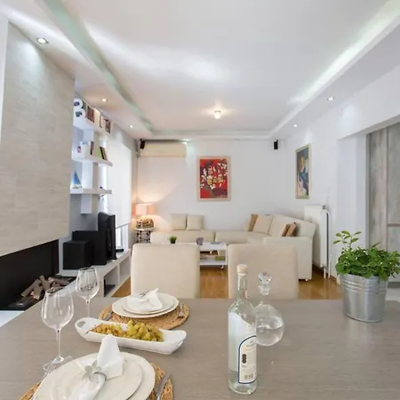 Ferienwohnung One Block From The Sea Family House At Floisvos Athen Exterior foto