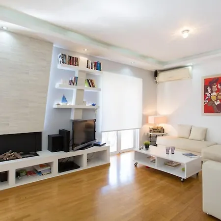 Ferienwohnung One Block From The Sea Family House At Floisvos Athen Exterior foto